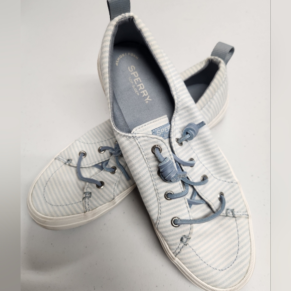 Sperry-Light blue striped Shoe- Women's Size 9.5